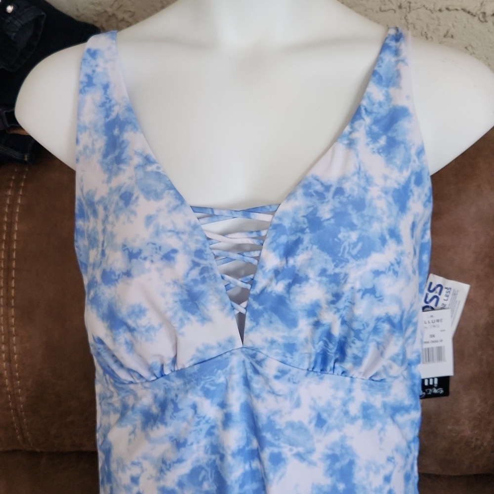 NWT! Allure lined swimsuit